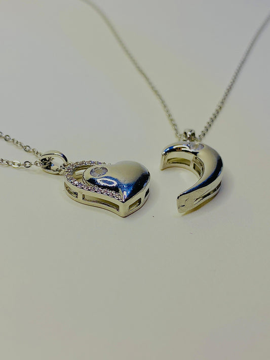 Classic Magnatic Double Heart Pendant